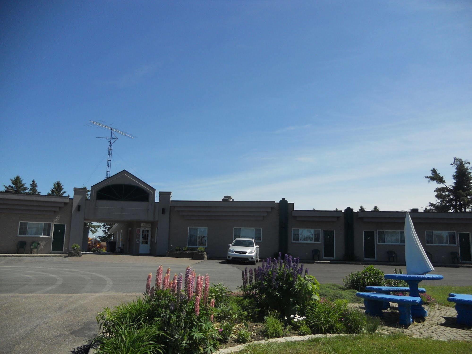 诺曼底汽车旅馆 Louiseville 外观 照片