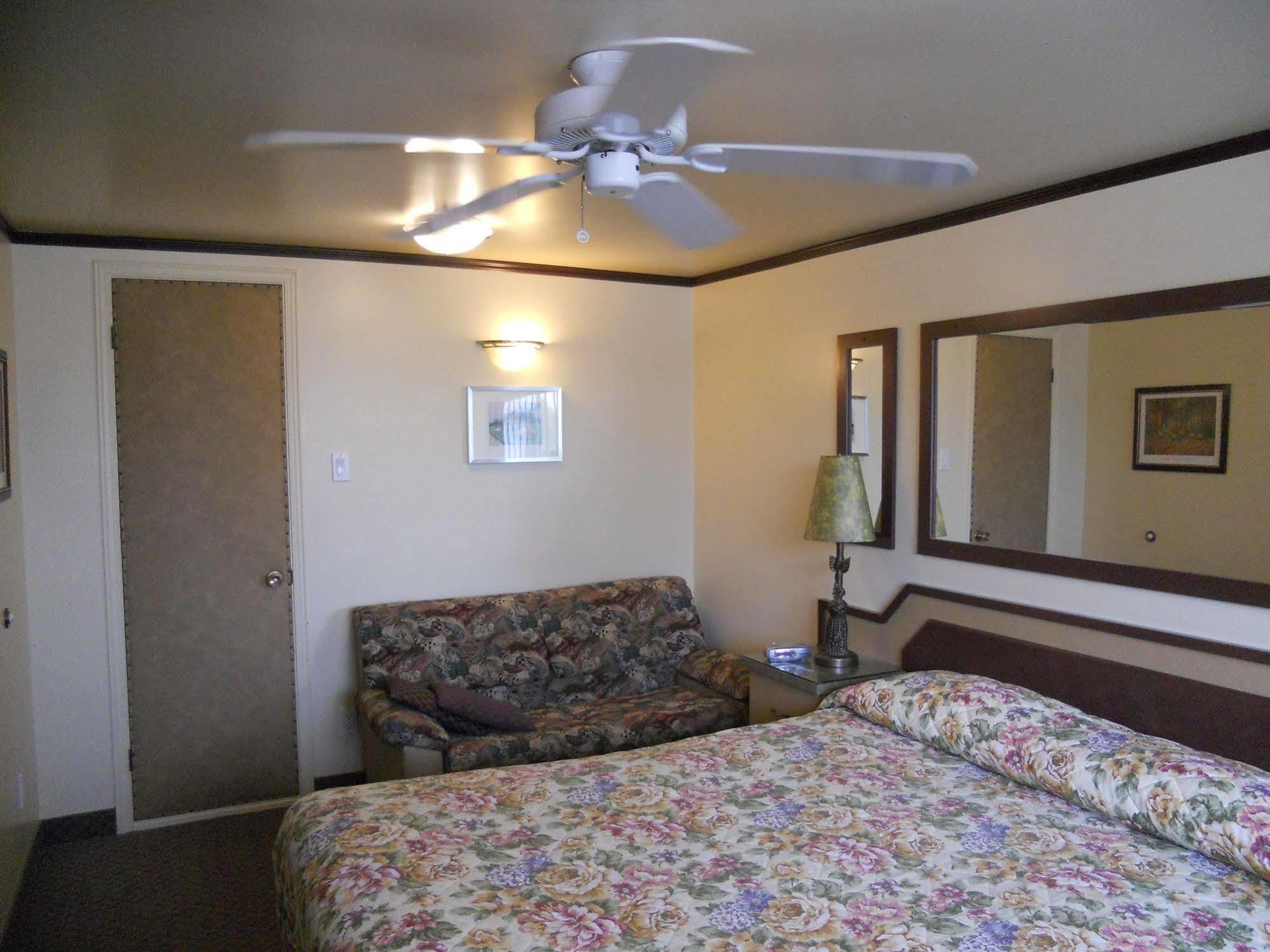 诺曼底汽车旅馆 Louiseville 外观 照片